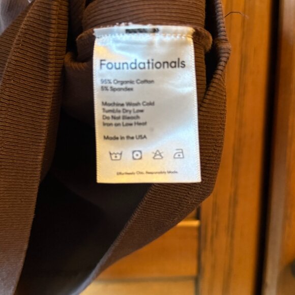 The Foundationals - Chocolate Brown Ribbed Tank- Size M/L - Picture 4 of 4